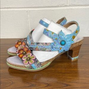 NWOT L'Artiste by Spring Step‎ Blue/Pink Chunky Heels Floral Embellishments EU40